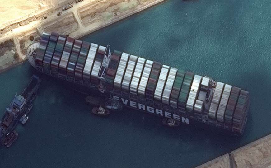 Deblokiran prolaz u Sueskom kanalu: Brod Ever Given napokon oslobođen